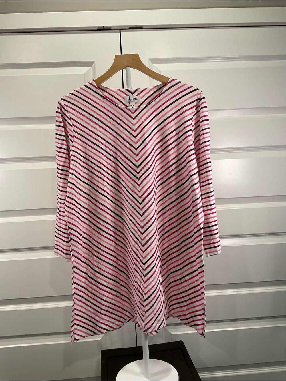 d.e.c.o Pink and White Striped V-Neck Tunic Top